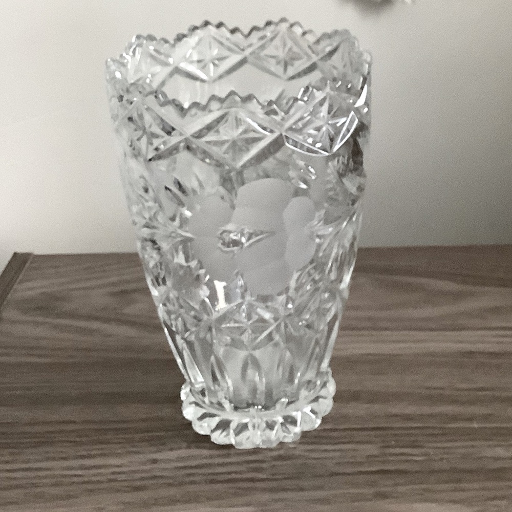 VINTAGE IMPERLUX GERMAN LEAD CUT VASE WITH ETCHED ROSES